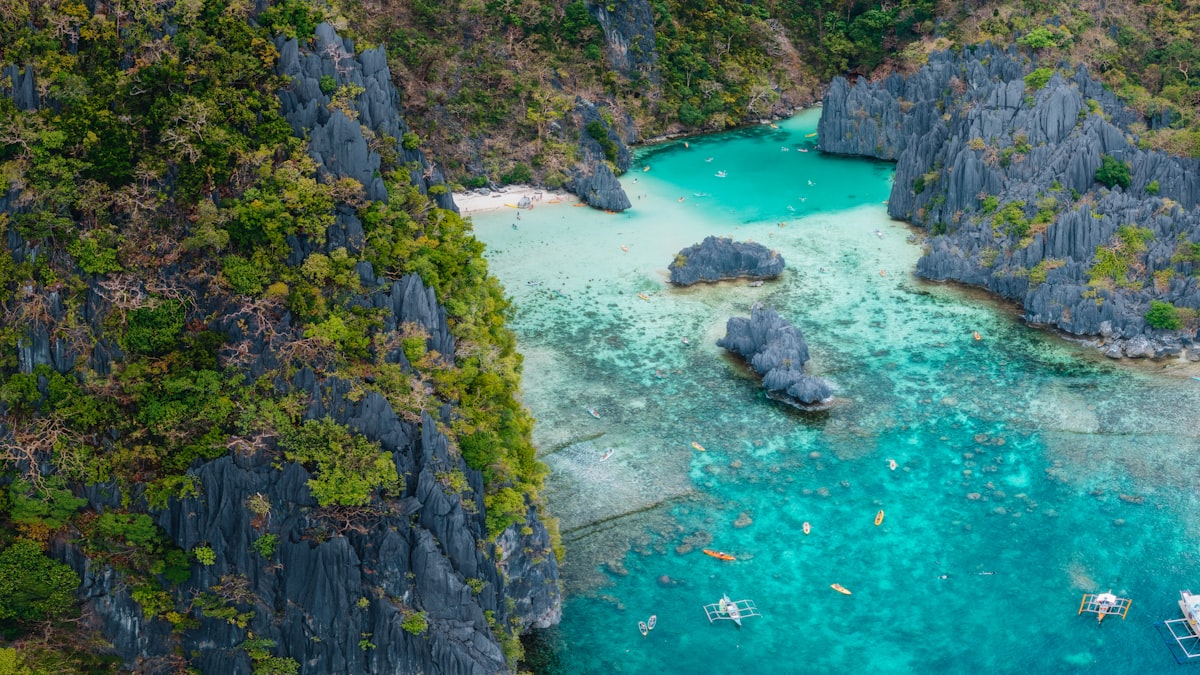 How Do You Plan a Philippines Island Adventure?